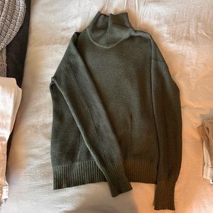 Lululemon sweater